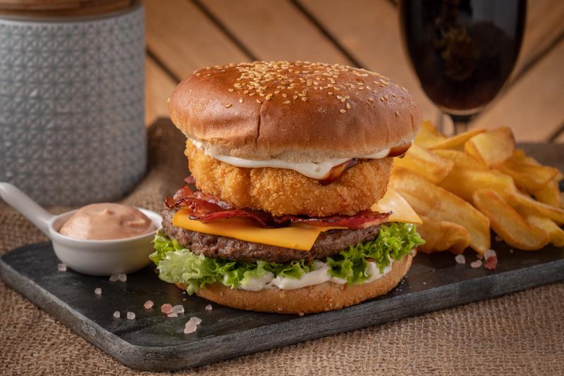 Meniu Mac and Cheese Burger