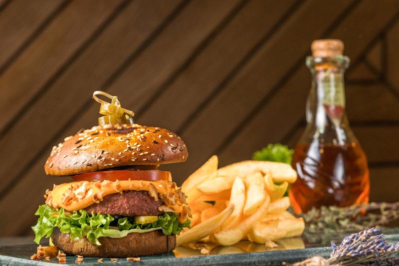 Veggie Cheeseburger Menu 